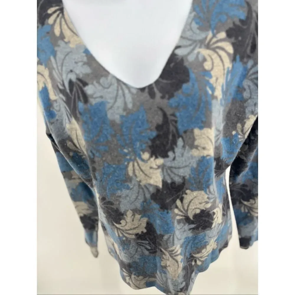 Tweeds Leaf Print V-Neck Sweater Wool Angora Rabbit Hair Size Medium